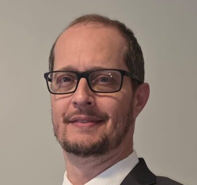 Prof. Emerson Rodrigo Carbinatto