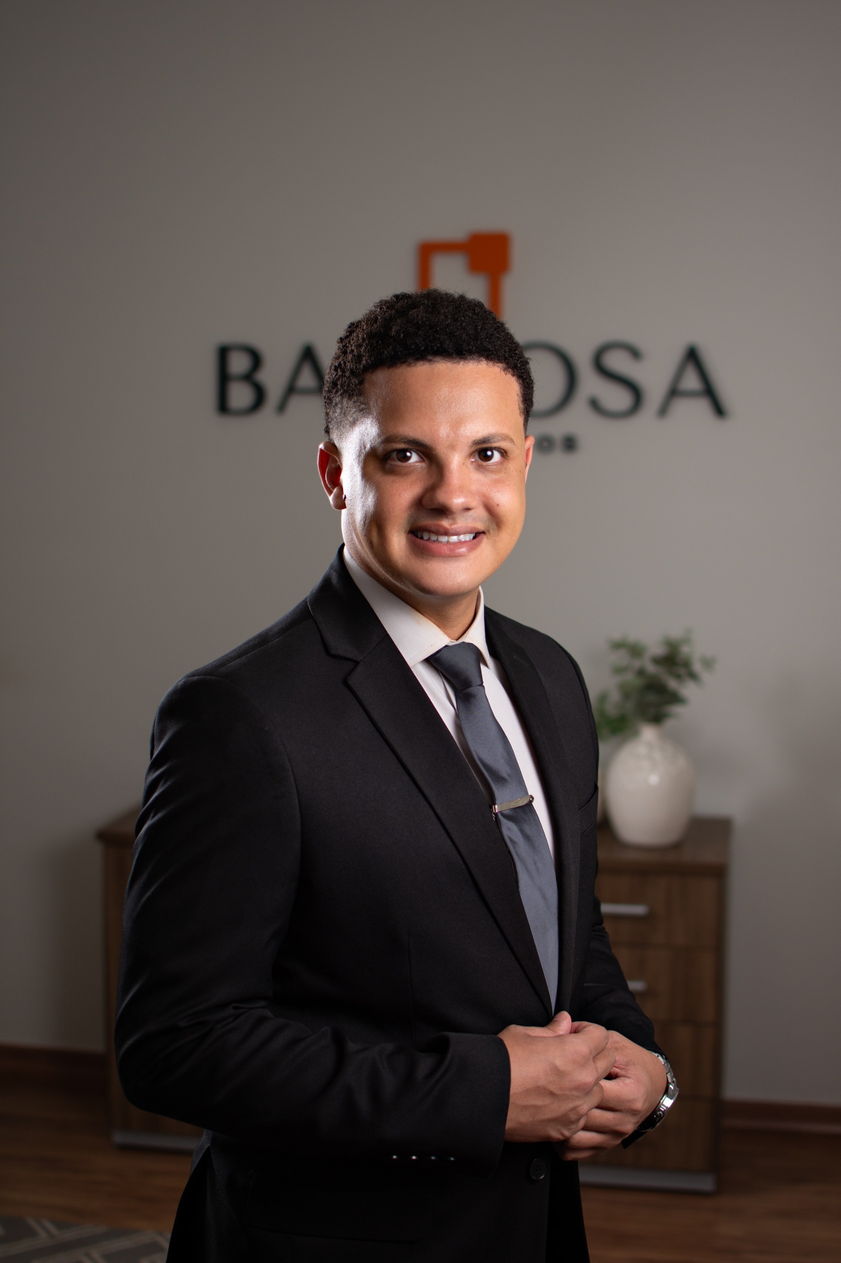 Prof. Bruno Viana Luiz