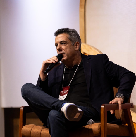 Prof. Me. Roberto Sachs