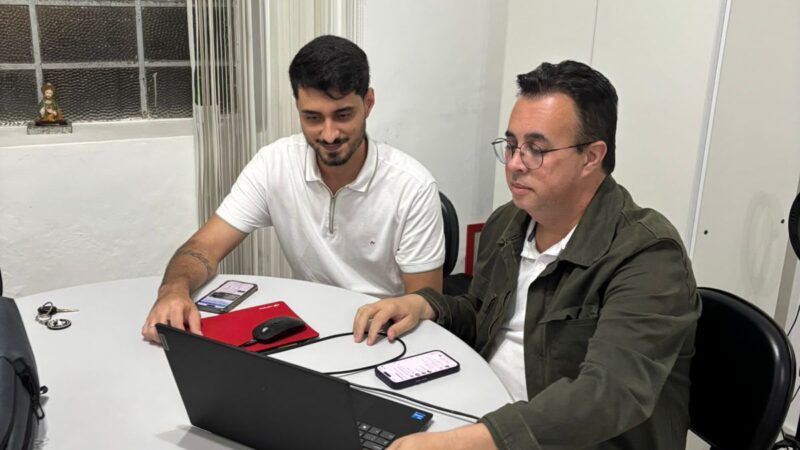 UNISAL Lorena: professores e ex-aluno publicam capítulo sobre Inteligência Artificial e formação humana no ensino superior